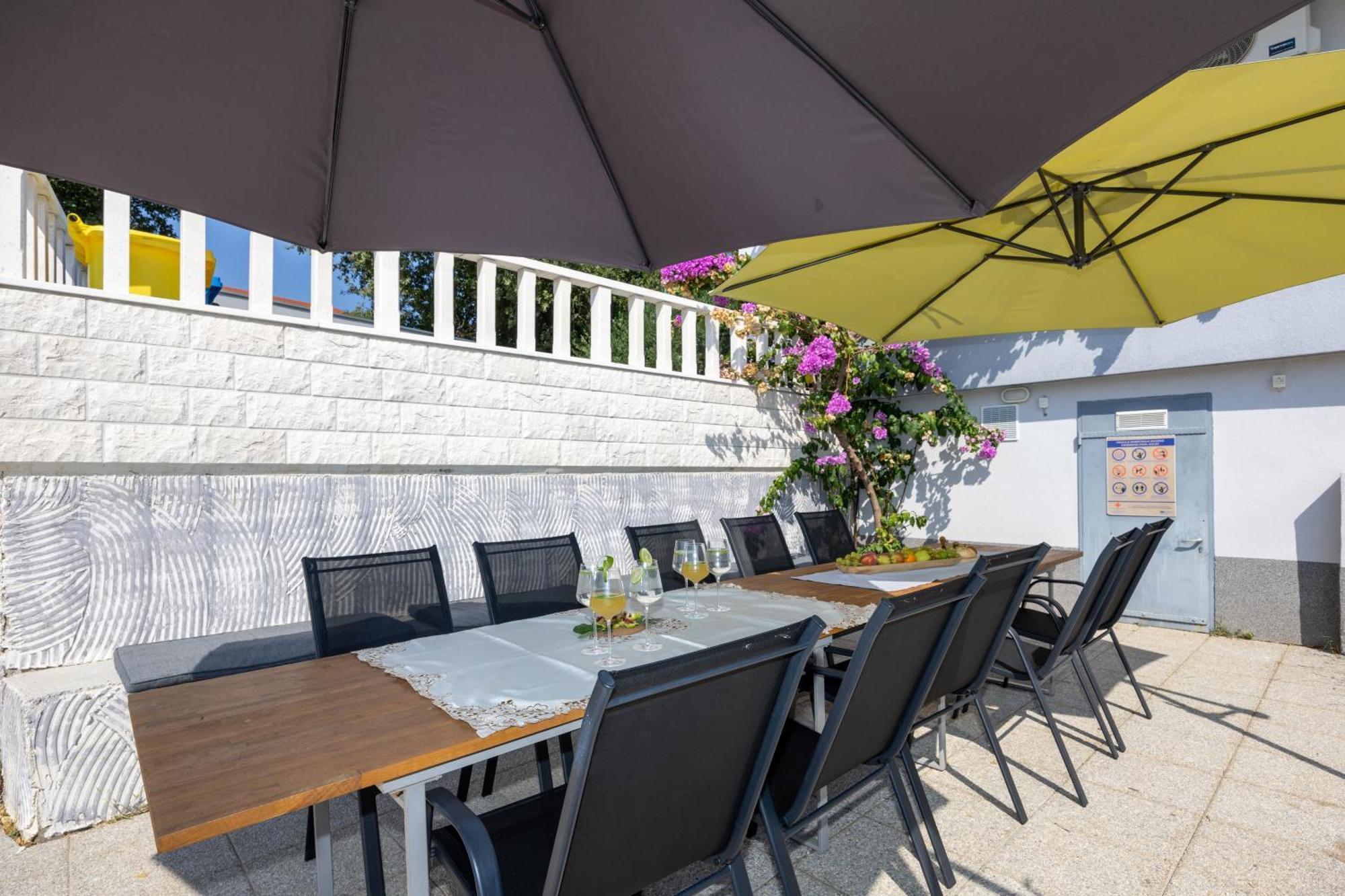 Casa Felice Apartments-Holiday Home Kastela Exterior photo